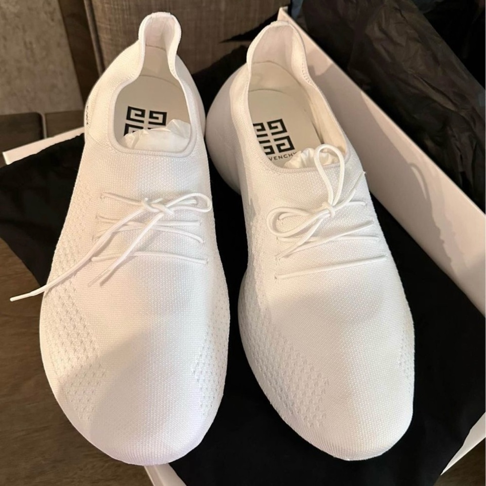 Givenchy sneakers EU size 41